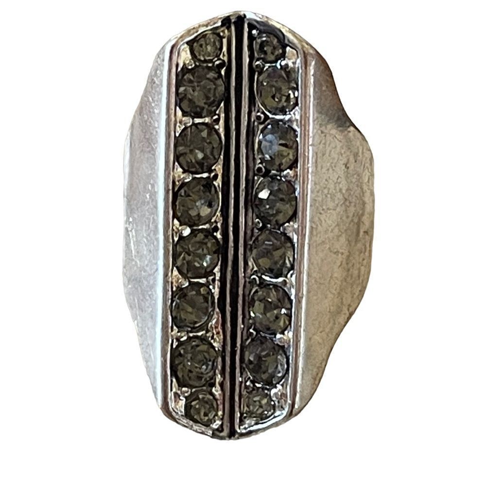 NWOT rhinestone ring size 8